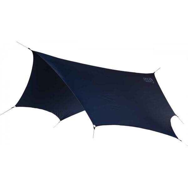 ENO DryFly Rain Tarp i blå 210D ripstop-nylon spændt op over hængekøje
